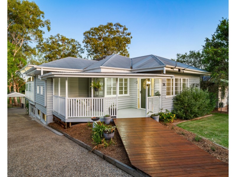 38 Broadway Street, Carina QLD 4152