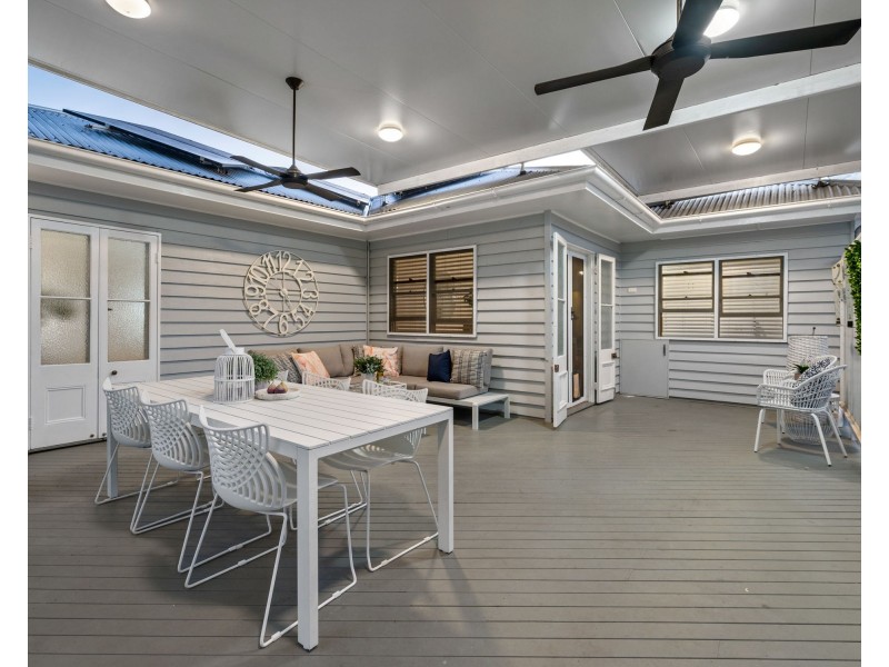 38 Broadway Street, Carina QLD 4152