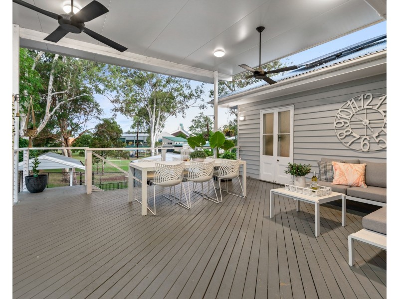 38 Broadway Street, Carina QLD 4152