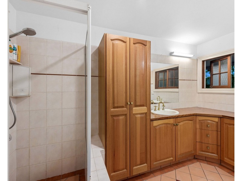 367 Moggill Road, Indooroopilly QLD 4068