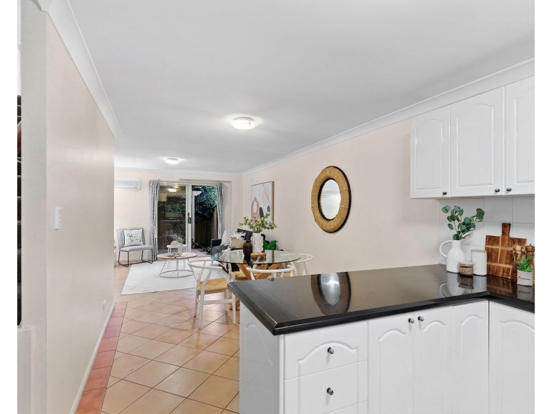 6/12 Kent Street, Coorparoo QLD 4151