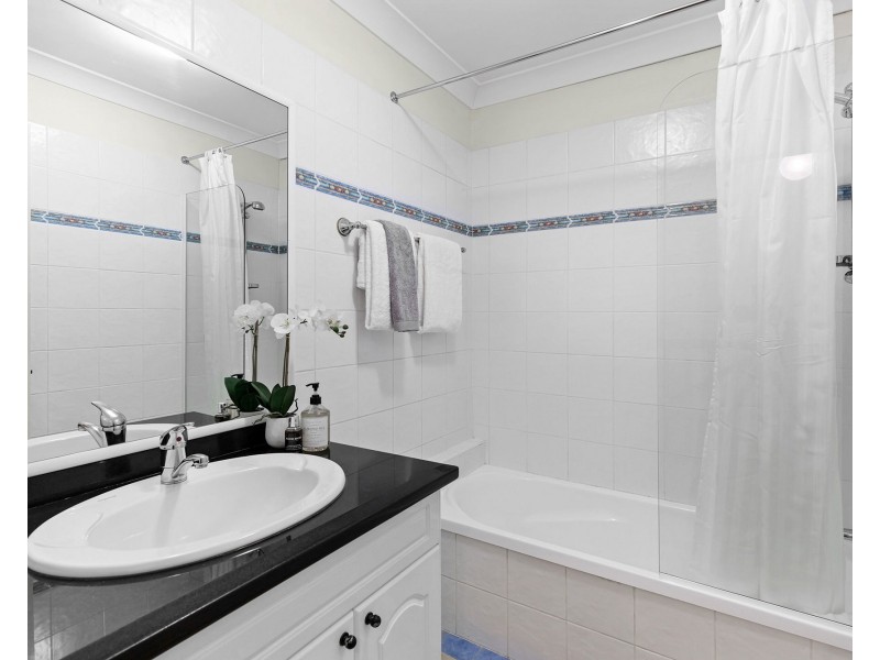6/12 Kent Street, Coorparoo QLD 4151