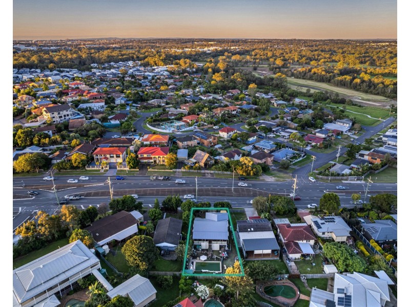 1572 Creek Road, Carina QLD 4152