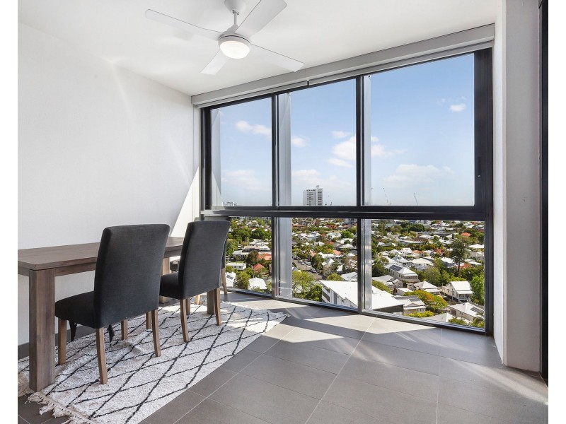 1204/18 Thorn Street, Kangaroo Point QLD 4169