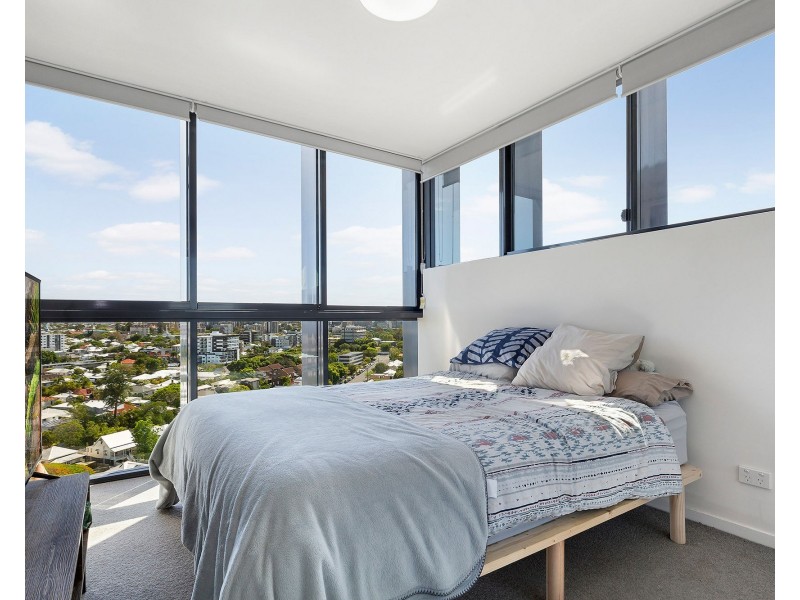 1204/18 Thorn Street, Kangaroo Point QLD 4169