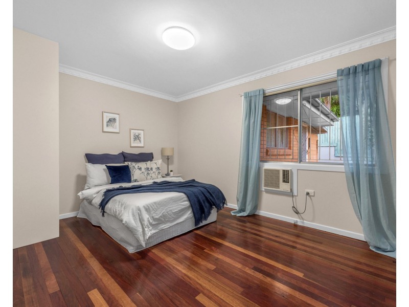 3 Hipwood Avenue, Coorparoo QLD 4151