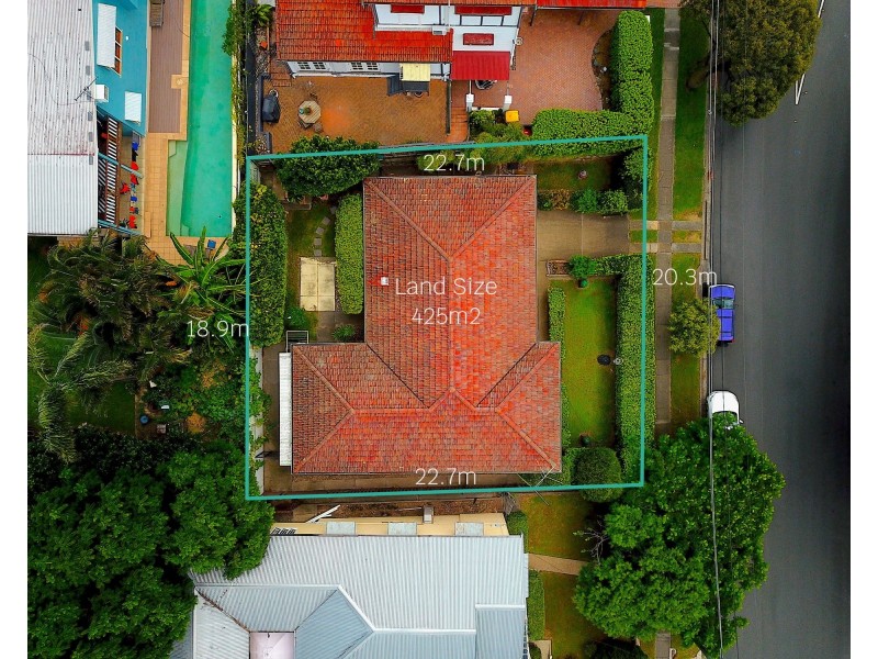 3 Hipwood Avenue, Coorparoo QLD 4151