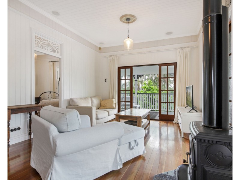 50 St Leonards Street, Coorparoo QLD 4151