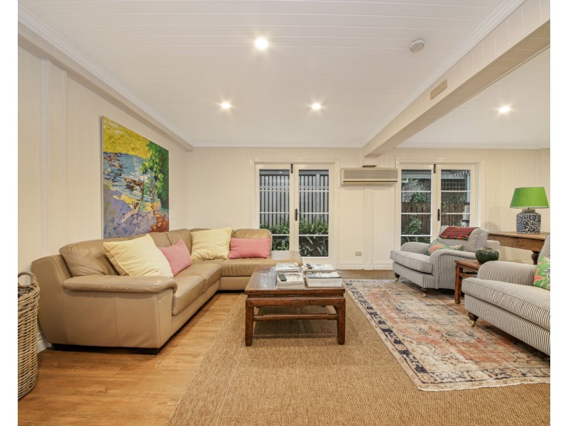 50 St Leonards Street, Coorparoo QLD 4151