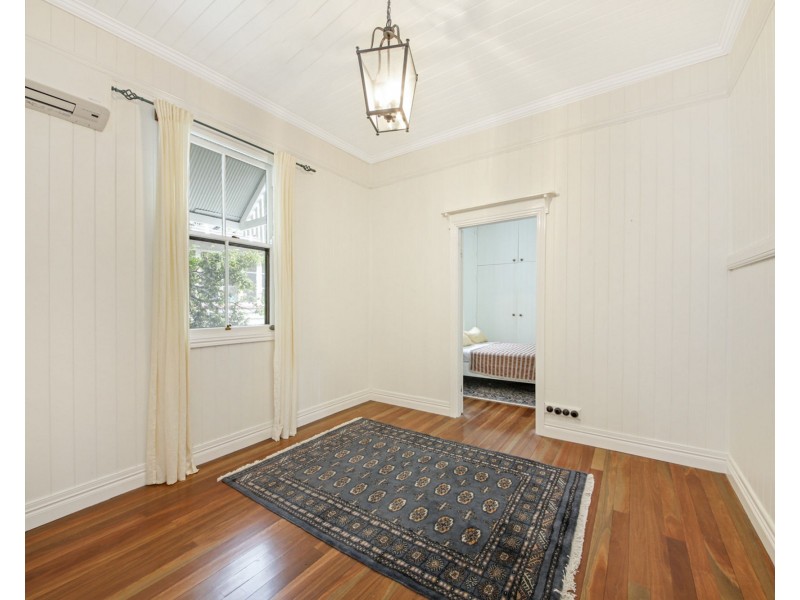 50 St Leonards Street, Coorparoo QLD 4151