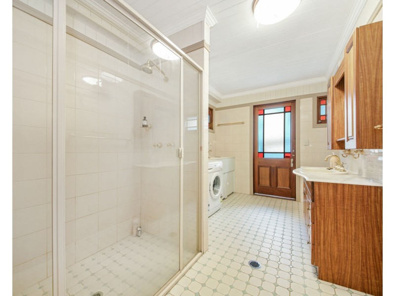 50 St Leonards Street, Coorparoo QLD 4151