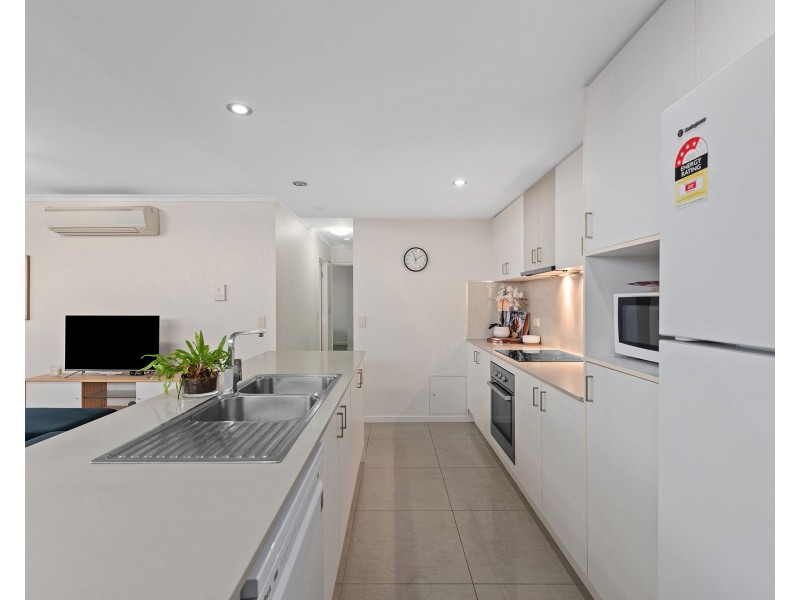 17/36 Kitchener Street, Coorparoo QLD 4151