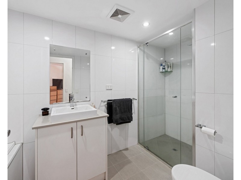 17/36 Kitchener Street, Coorparoo QLD 4151