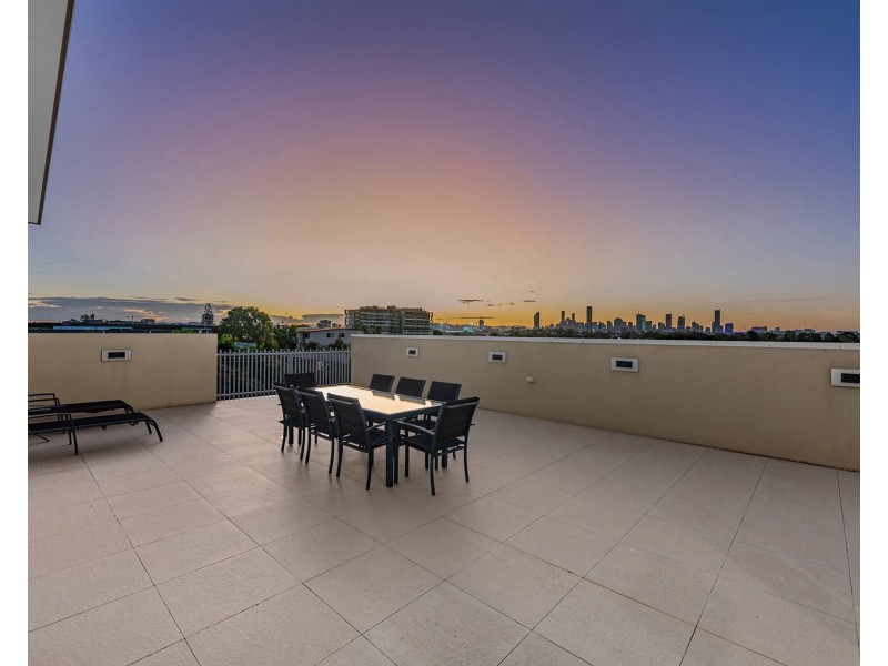 17/36 Kitchener Street, Coorparoo QLD 4151