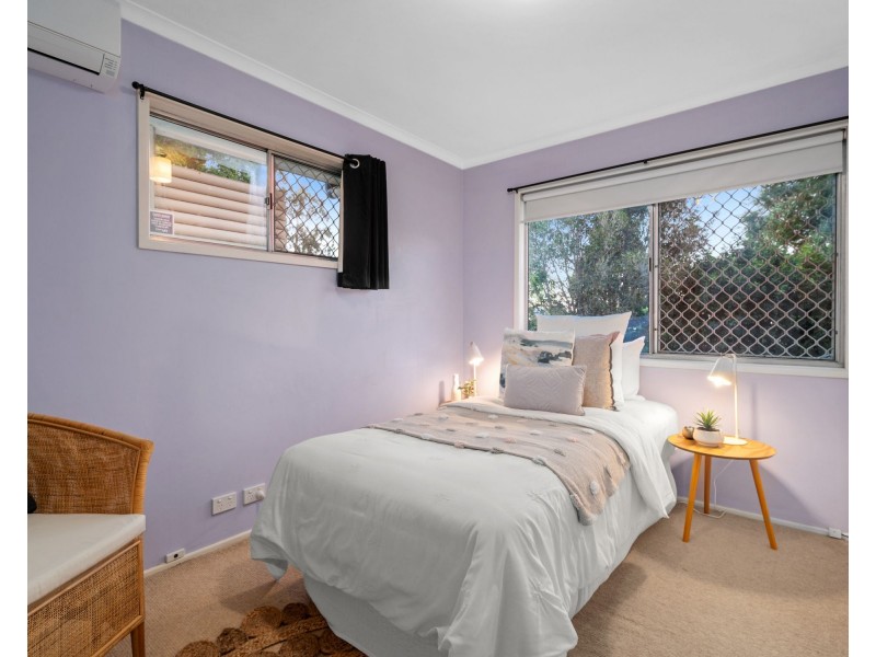 60 Pareena Crescent, Mansfield QLD 4122