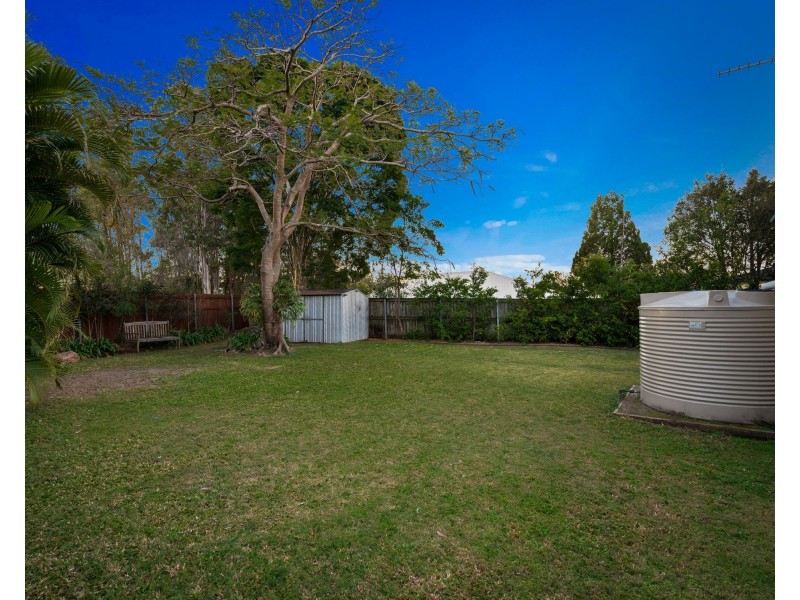 60 Pareena Crescent, Mansfield QLD 4122