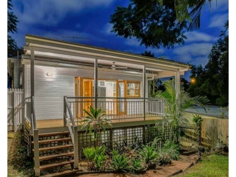 11 WINSHIP ST, Red Hill QLD 4059