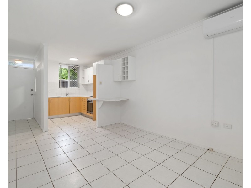 8/30 Cork Street, Yeronga QLD 4104