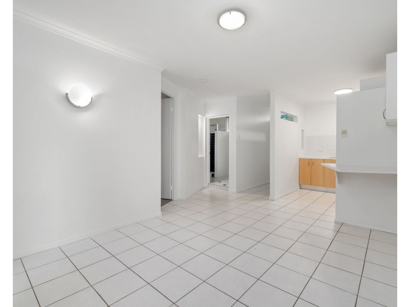 8/30 Cork Street, Yeronga QLD 4104