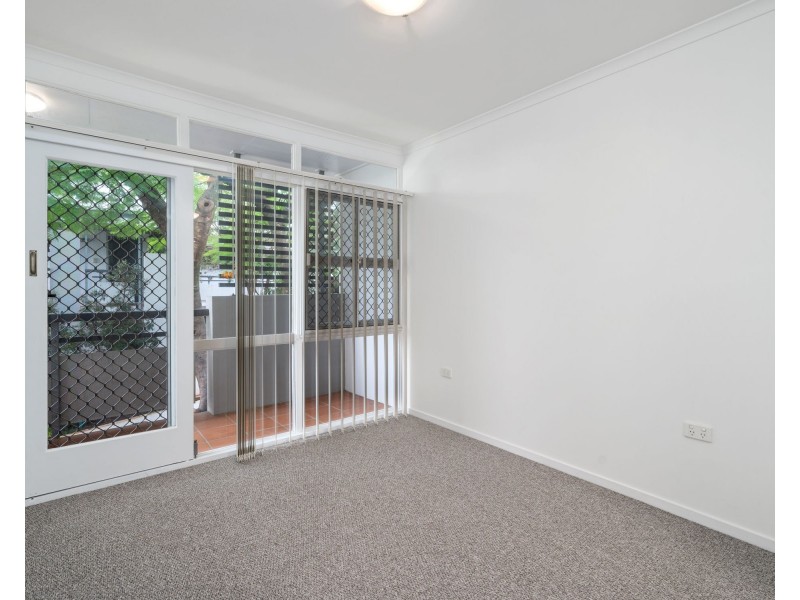 8/30 Cork Street, Yeronga QLD 4104