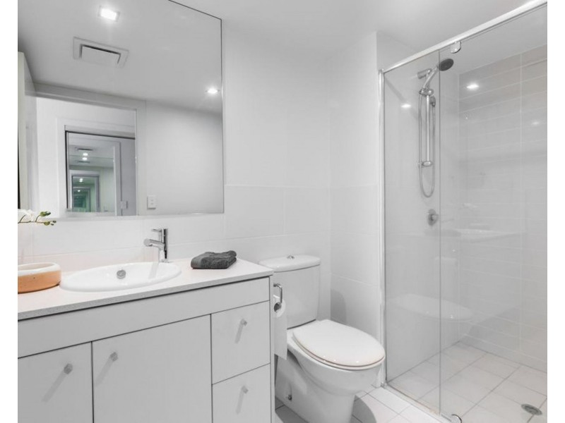 1205/16 Surbriton Court, Carindale QLD 4152