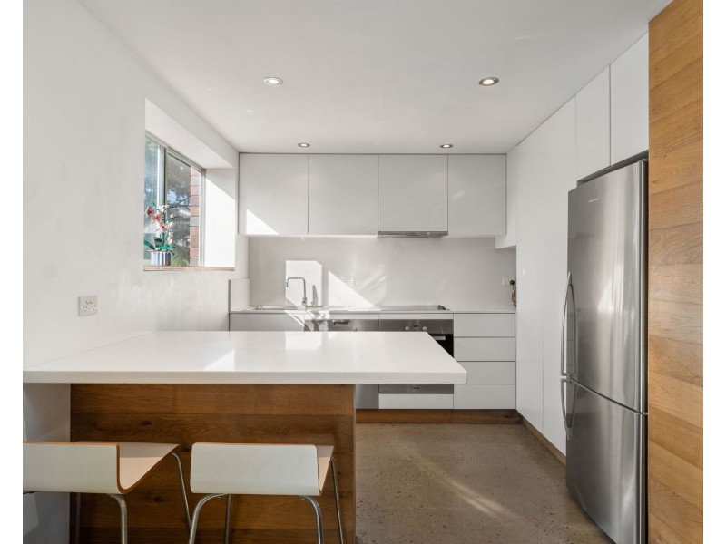 2/131 Riding Road, Hawthorne QLD 4171