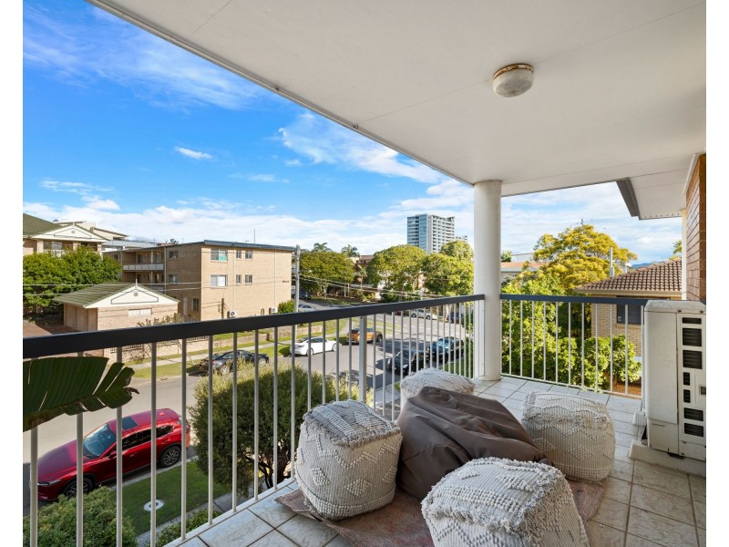 4/8 Weston Street, Coorparoo QLD 4151