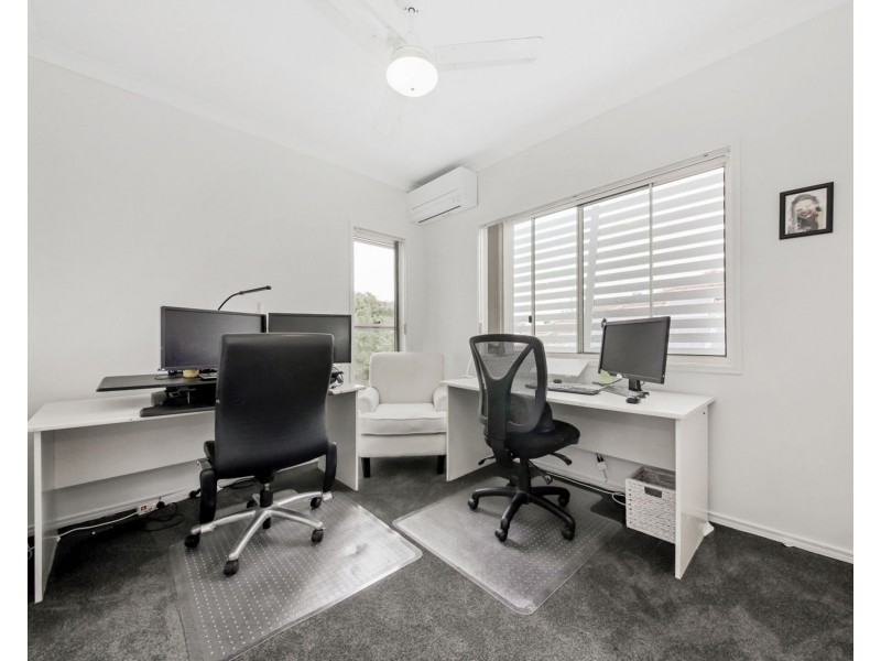 54 The Promenade, Camp Hill QLD 4152