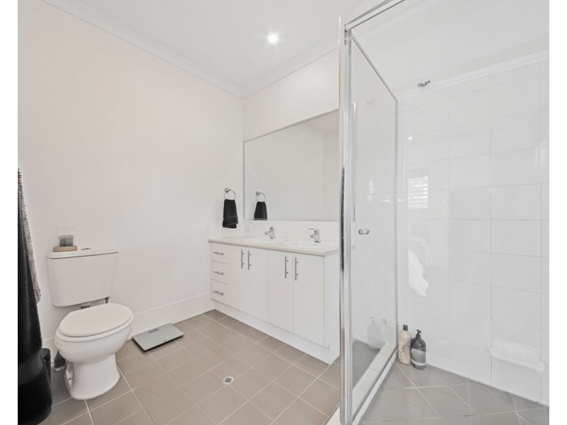 54 The Promenade, Camp Hill QLD 4152