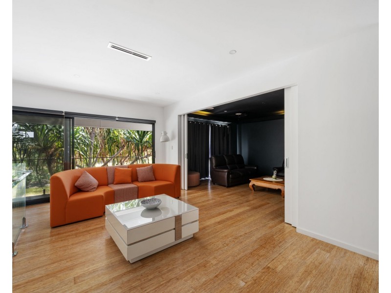 129 Coutts Street, Bulimba QLD 4171