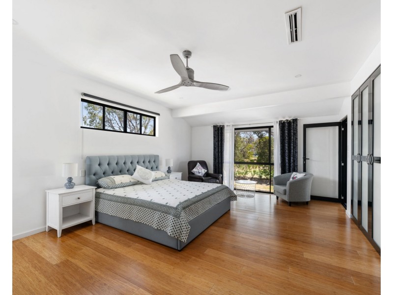 129 Coutts Street, Bulimba QLD 4171