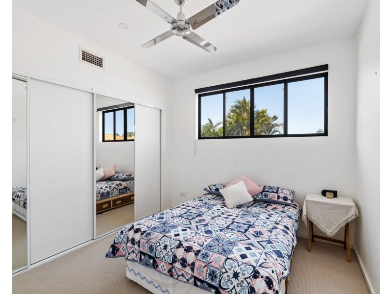 129 Coutts Street, Bulimba QLD 4171
