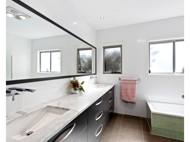 11a Ray Street, Wilston QLD 4051