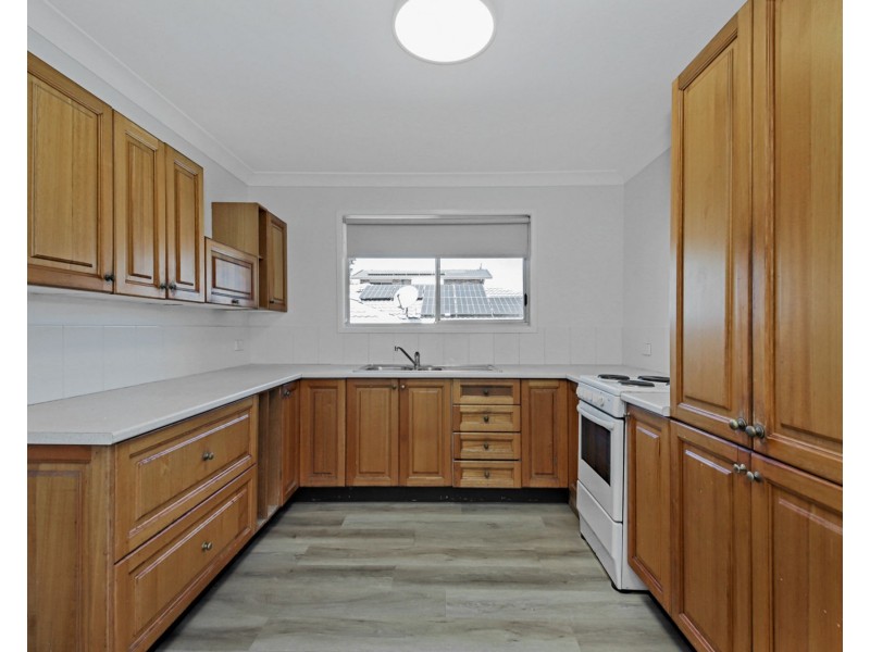 27 Dangar Street, Belmont QLD 4153