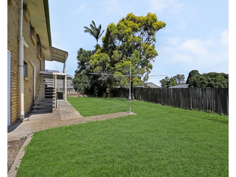 27 Dangar Street, Belmont QLD 4153