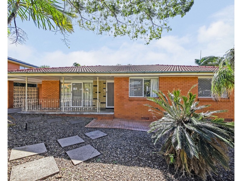 33 Coolmunda St, Mansfield QLD 4122