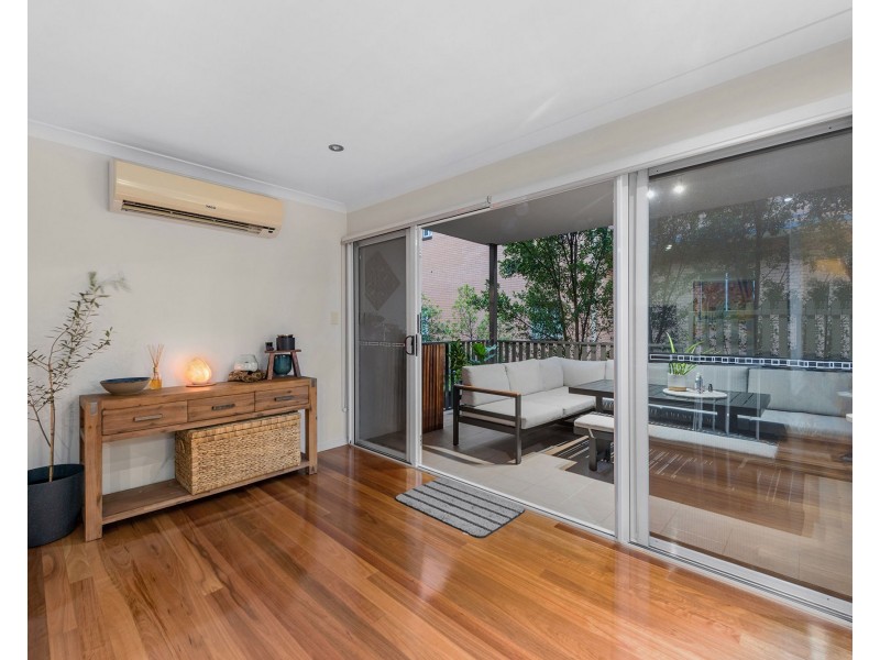 2/38 Chatsworth Road, Greenslopes QLD 4120