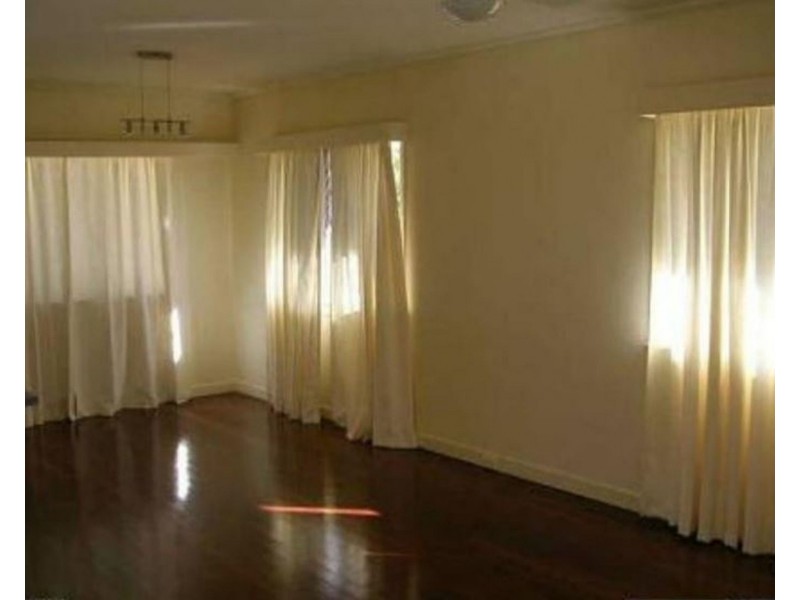 64 Abbeville Street, Mount Gravatt East QLD 4122