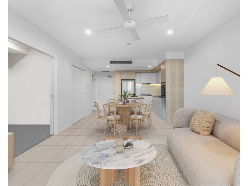 2032/123 Cavendish Road, Coorparoo QLD 4151