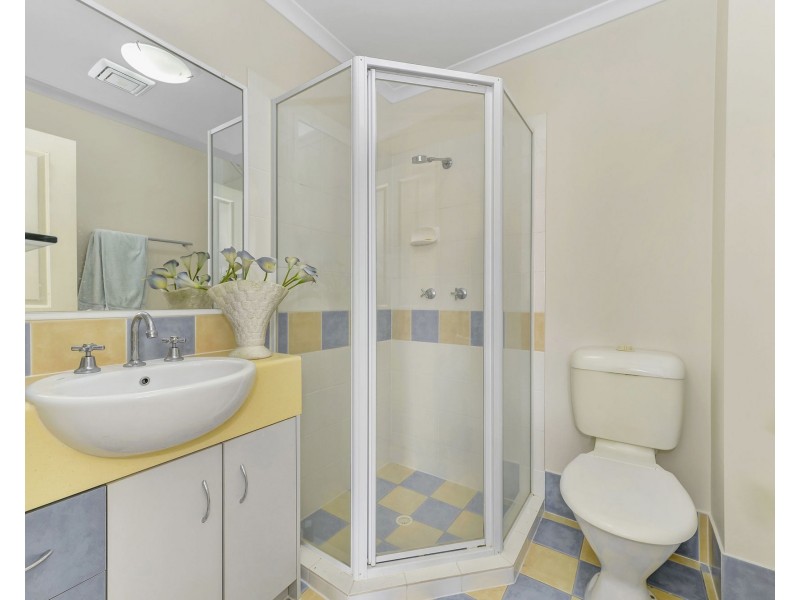 23/215 Creek Rd, Mount Gravatt East QLD 4122
