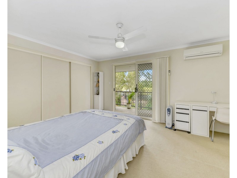 23/215 Creek Rd, Mount Gravatt East QLD 4122