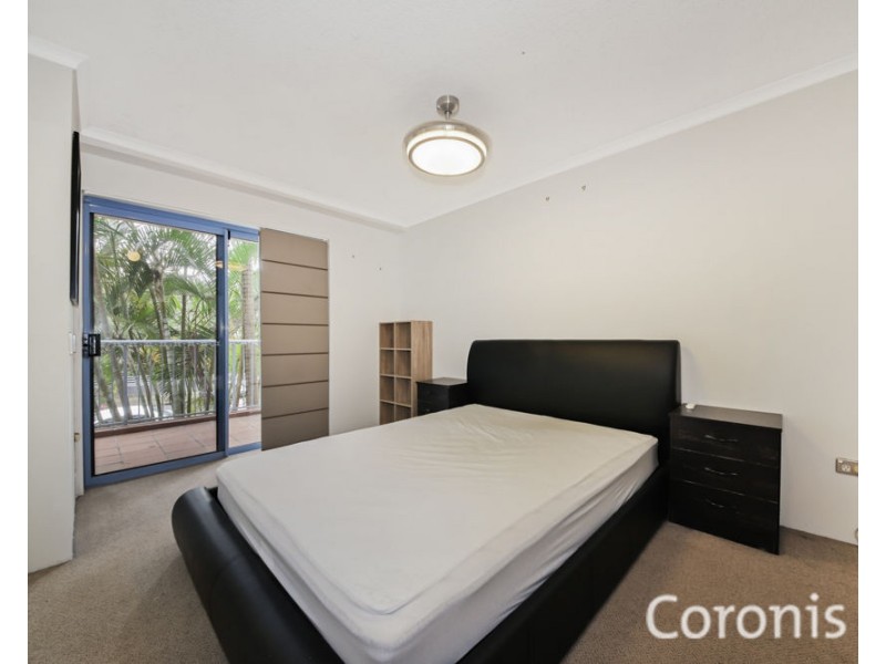1/2 Waverley Road, Taringa QLD 4068