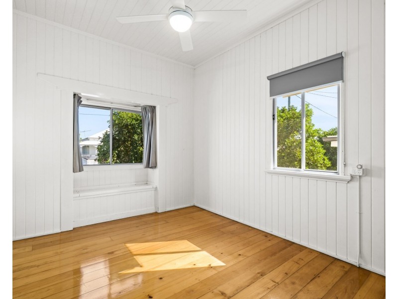 14 Young Street, Annerley QLD 4103