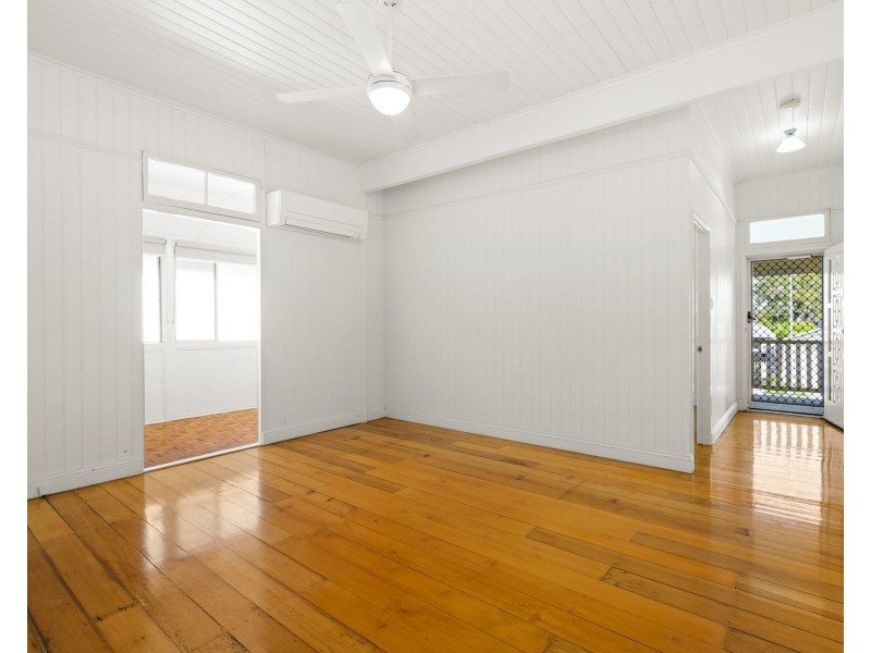 14 Young Street, Annerley QLD 4103