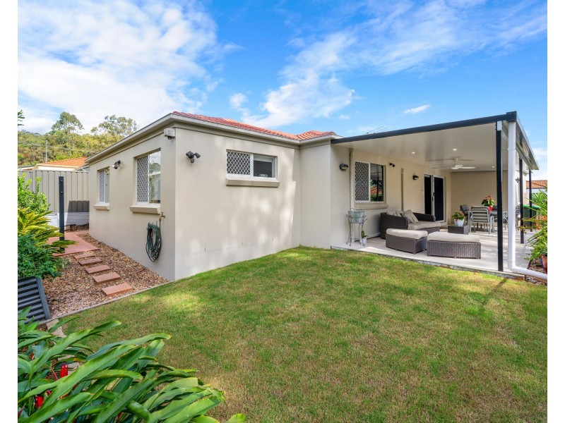 9 Adley Street, Carindale QLD 4152