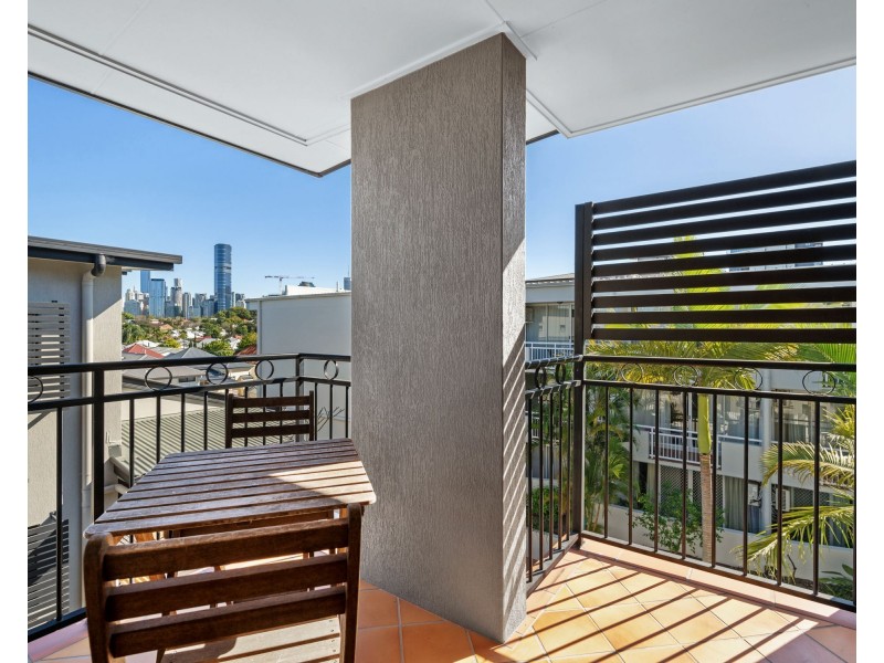 11/190 Wellington Road, East Brisbane QLD 4169