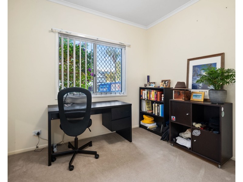 33 Wolseley Street, Woolloongabba QLD 4102