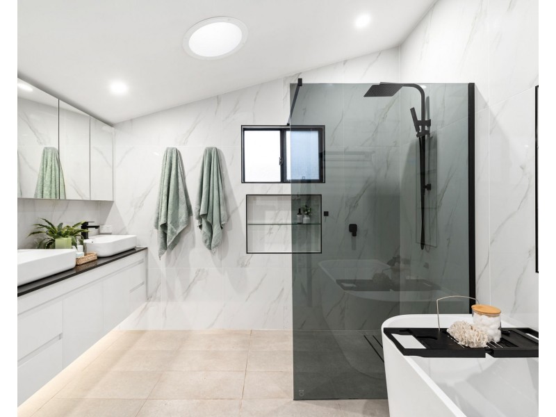 25 Queen Bess Street, Woolloongabba QLD 4102