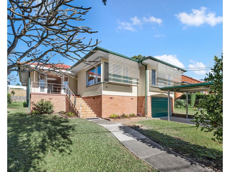 39 Gibson Crescent, Holland Park QLD 4121