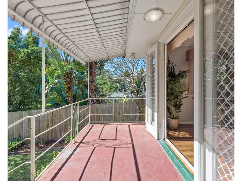 39 Gibson Crescent, Holland Park QLD 4121